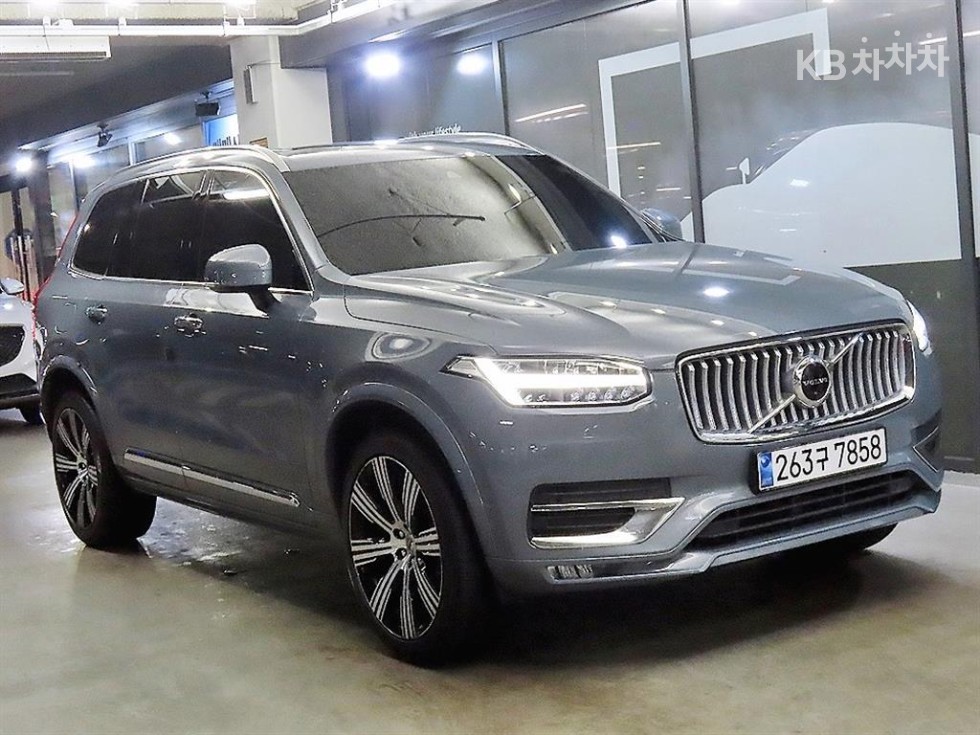 Volvo XC90 Inscription — фото 1