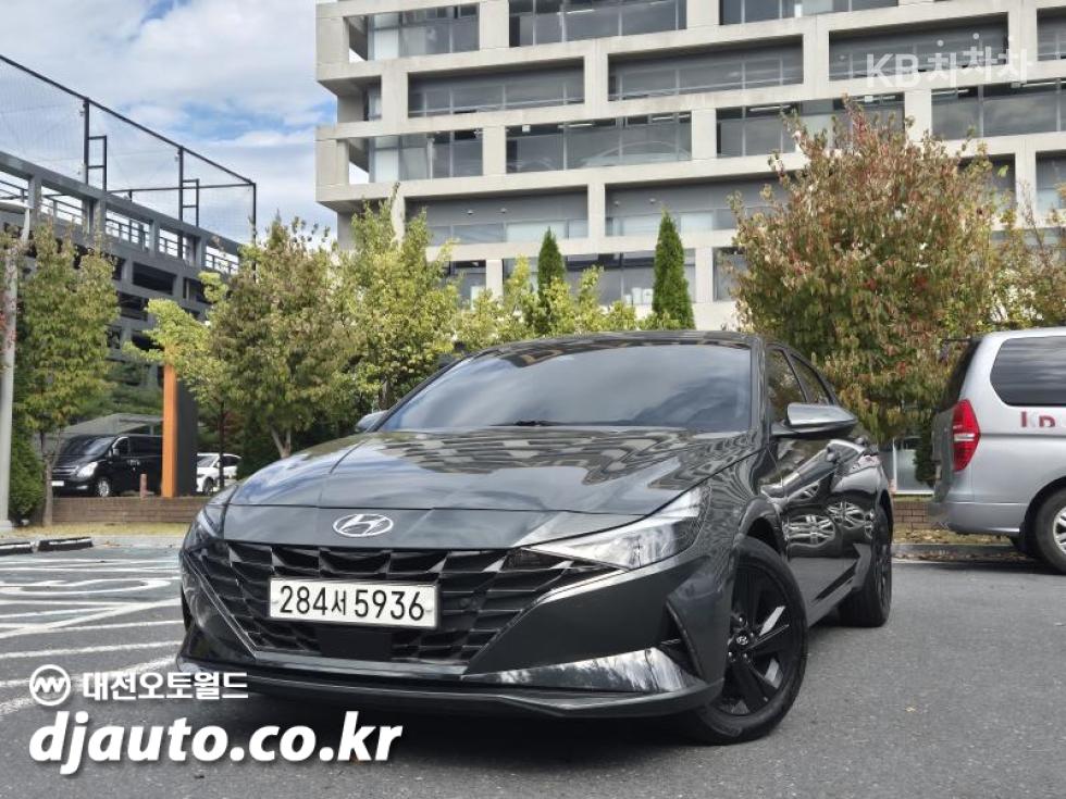Hyundai Avante — фото 1