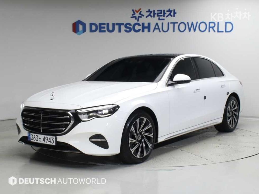 Mercedes-Benz E-Class Exclusive — фото 1