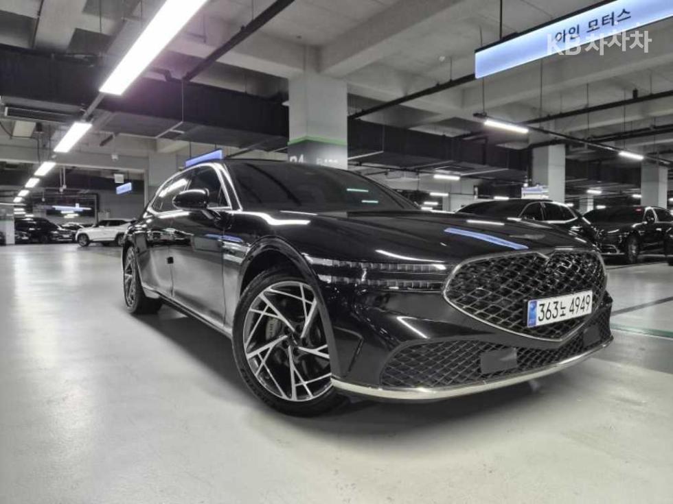 Genesis G90 BASE MODEL — фото 2