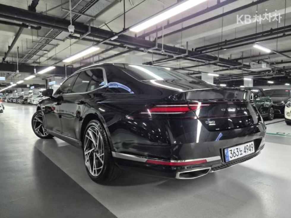 Genesis G90 BASE MODEL — фото 4