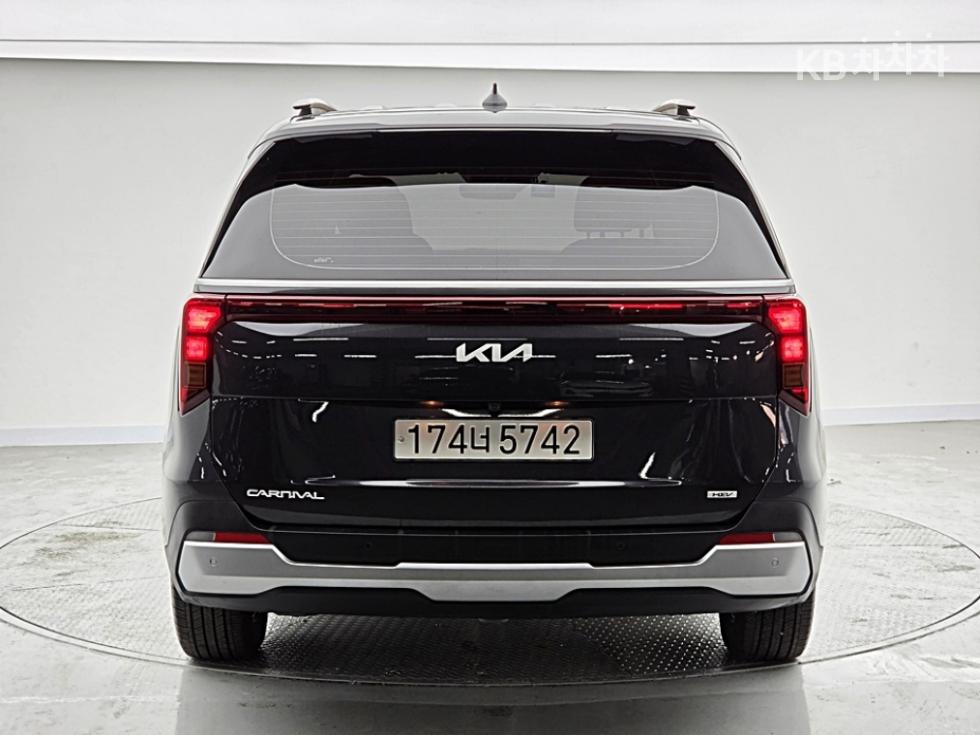 Kia Carnival PRESTIGE — фото 4