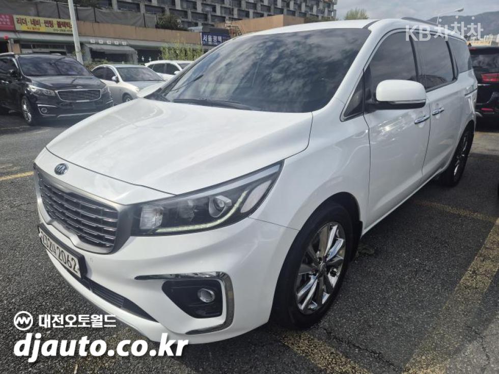 Kia Carnival PRESTIGE — фото 2