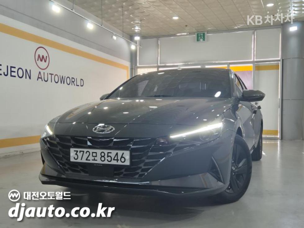 Hyundai Avante — фото 1
