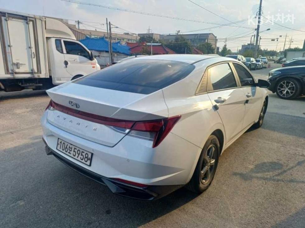 Hyundai Avante Style — фото 4