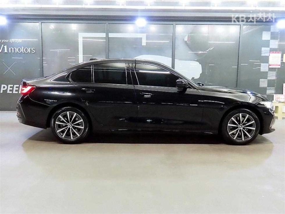 BMW 3 Series BASE MODEL — фото 3