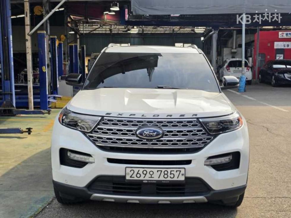 Ford Explorer Limited — фото 2