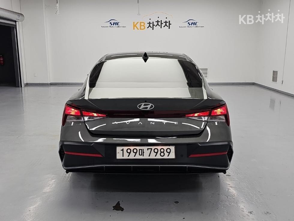Hyundai Avante — фото 3