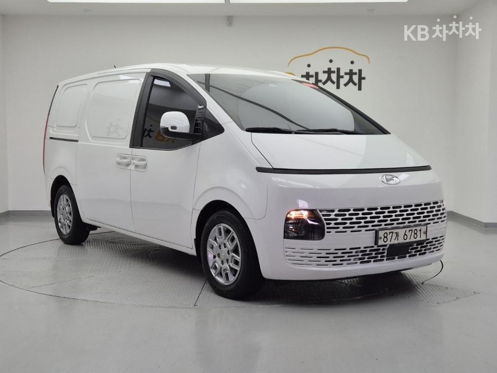 Hyundai Staria — фото 2