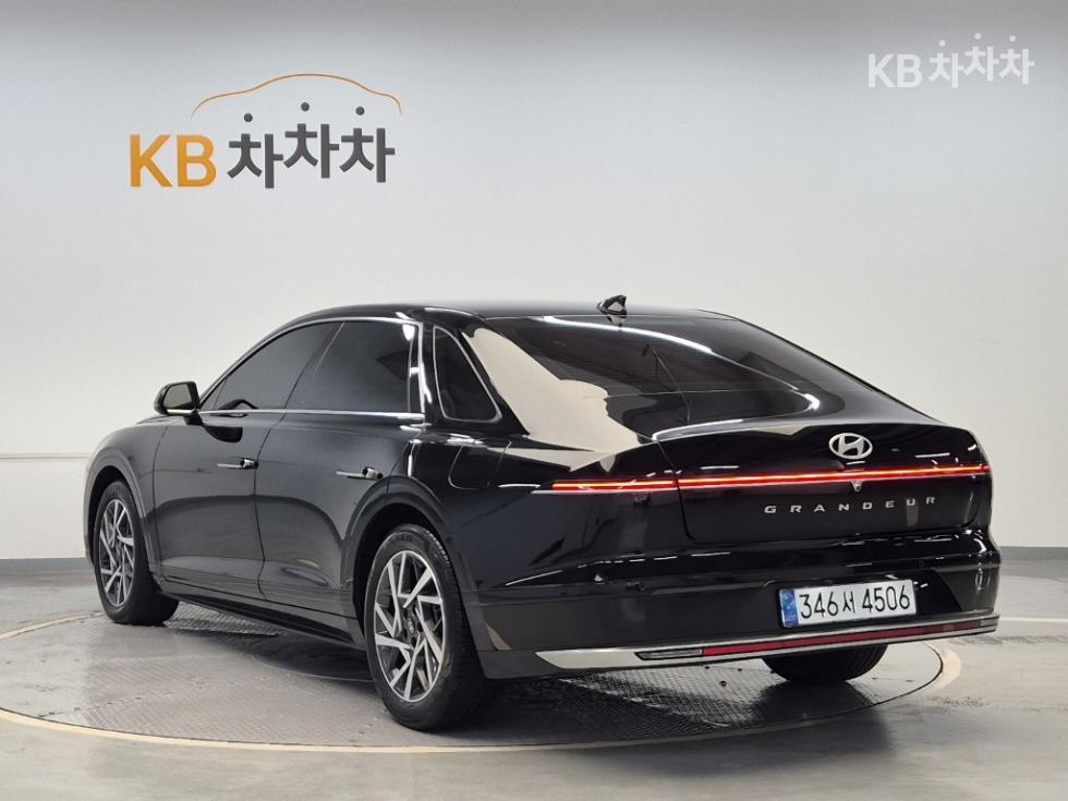 Hyundai Grandeur Premium — фото 2