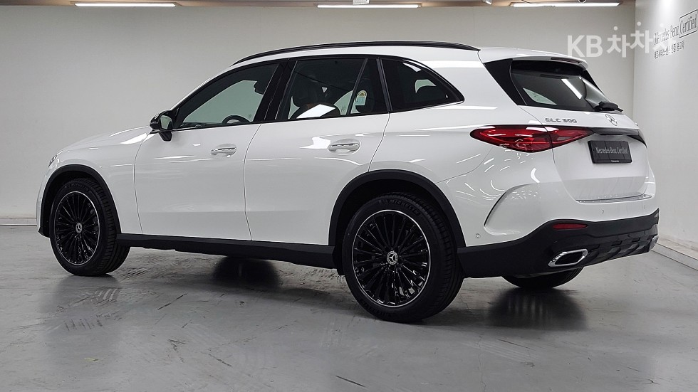 Mercedes-Benz GLC-Class AMG Line — фото 4