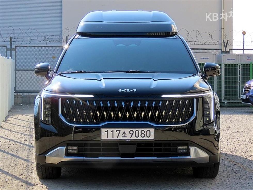 Kia Carnival SIGNATURE — фото 1