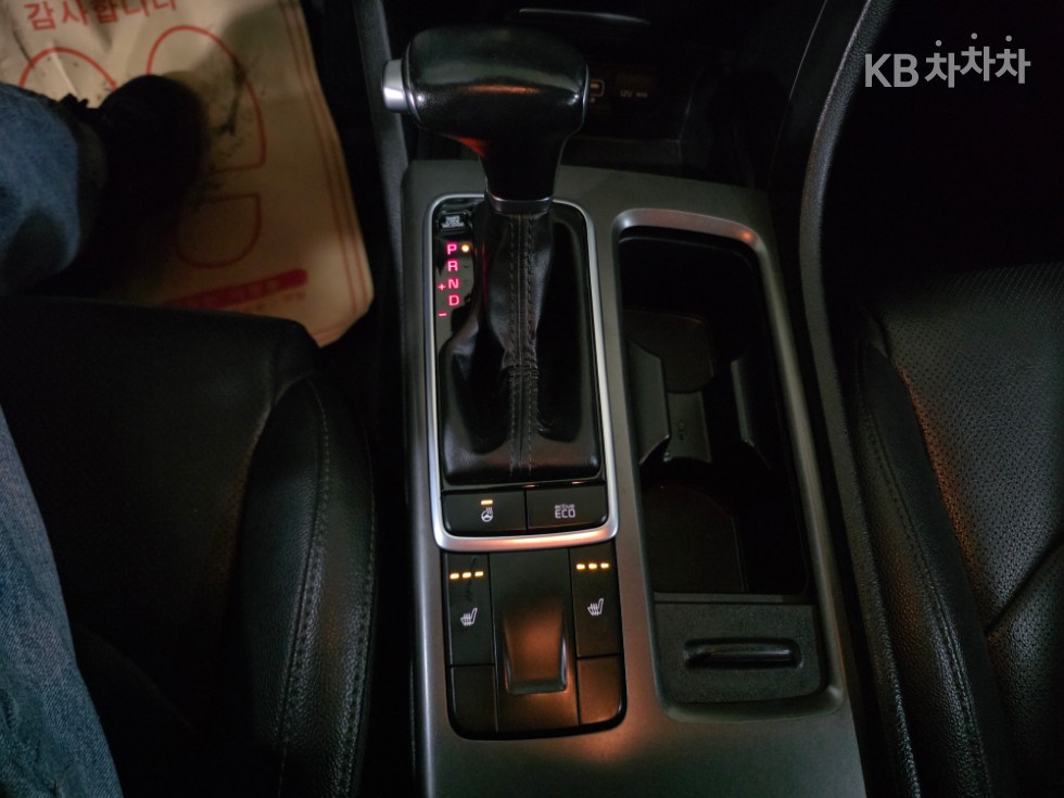 Kia K5 — miniaturë 10