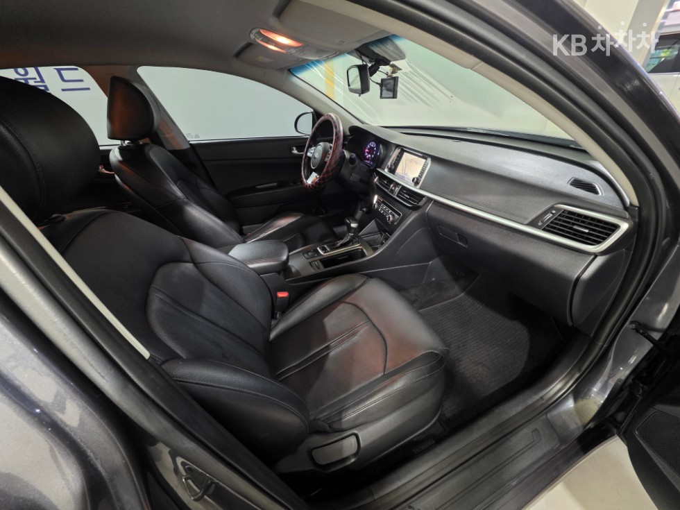 Kia K5 — miniaturë 17