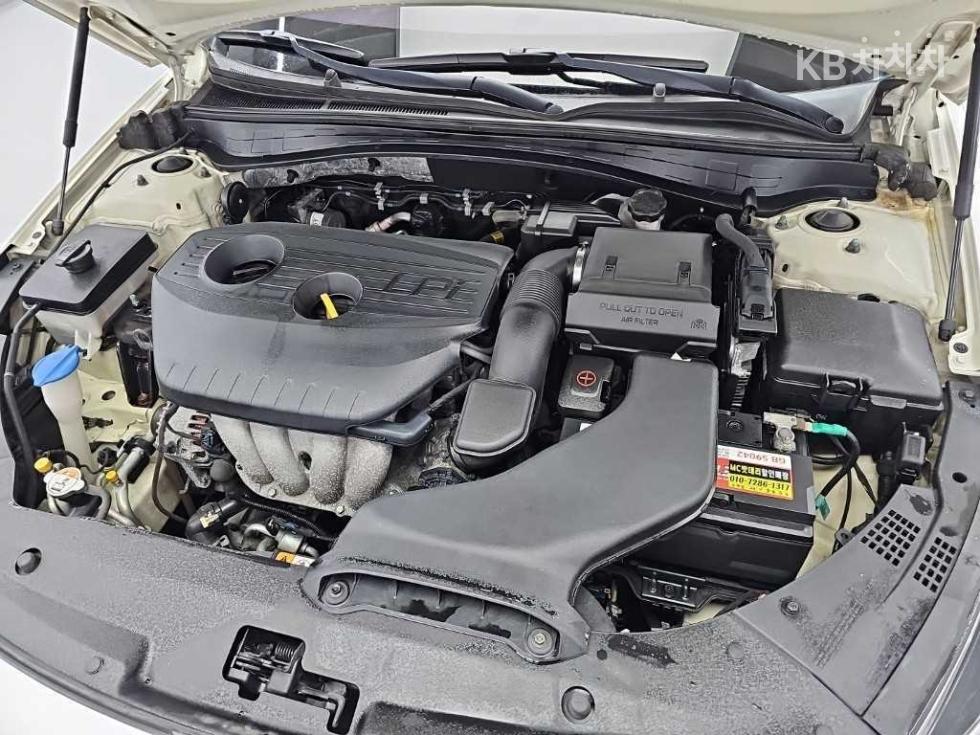 Kia K5 — miniaturë 5