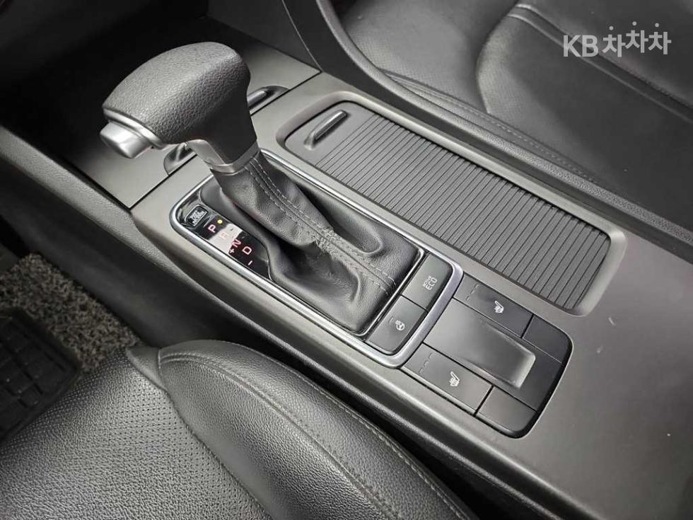 Kia K5 — miniaturë 8
