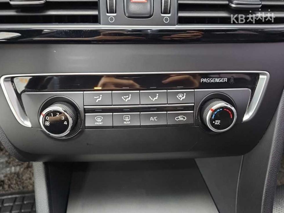 Kia K5 — miniaturë 10