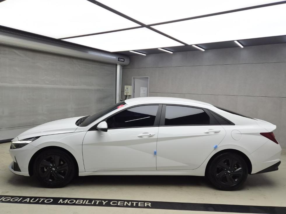 Hyundai Avante — фото 4