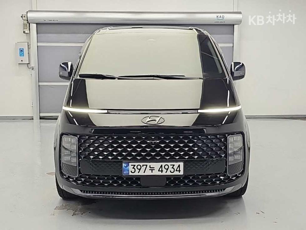 Hyundai Staria PRESTIGE — фото 2