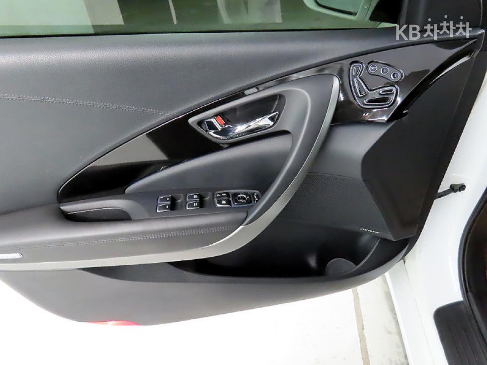 Hyundai Grandeur — miniaturë 12