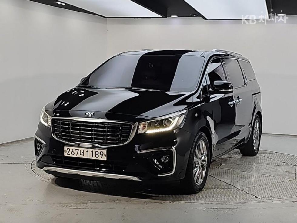 Kia Carnival PRESTIGE — фото 1