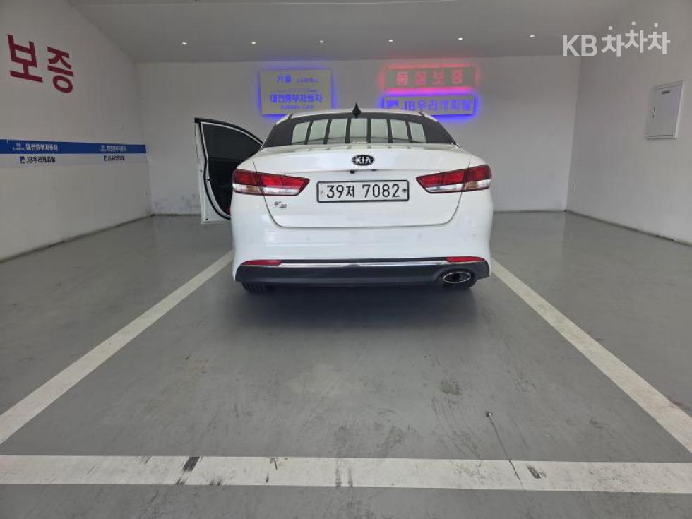 Kia K5 — miniaturë 5
