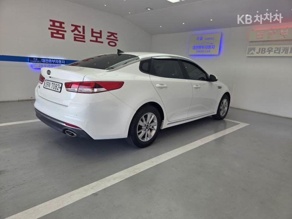 Kia K5 — miniaturë 7