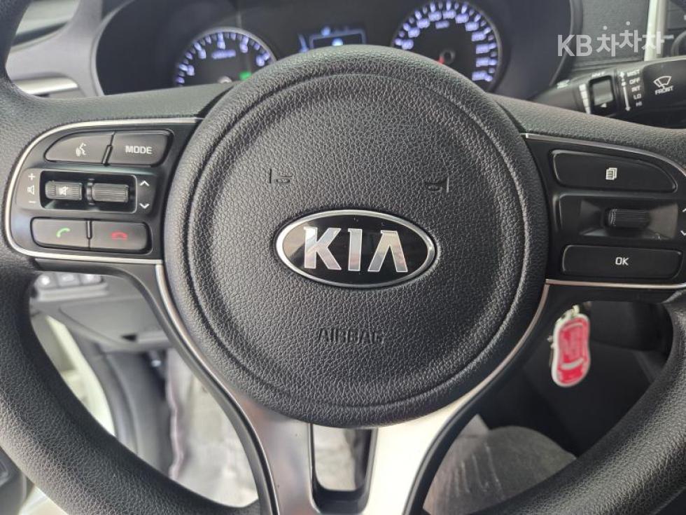 Kia K5 — miniaturë 14