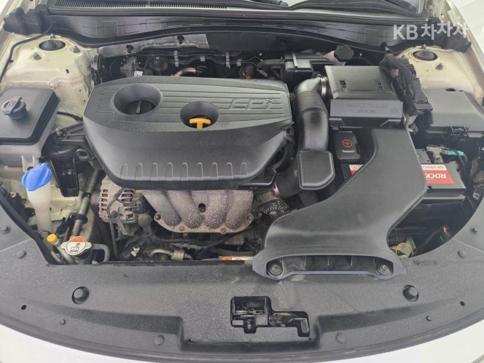Kia K5 — miniaturë 19