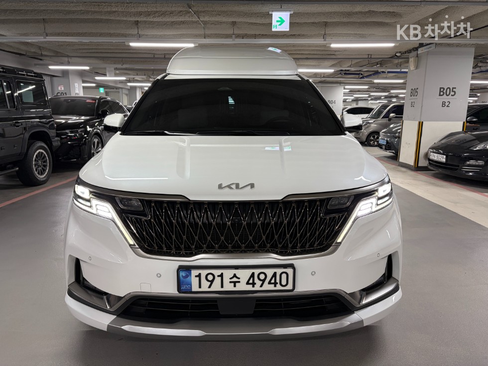 Kia Carnival SIGNATURE — фото 1
