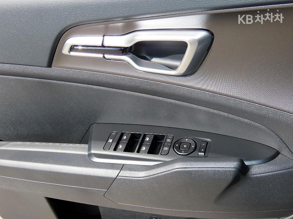 Kia Sportage — miniaturë 11