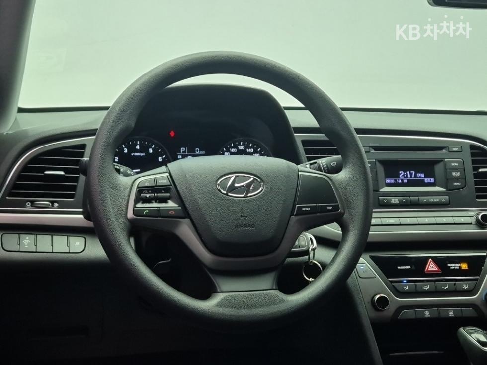 Hyundai Elantra — miniaturë 9