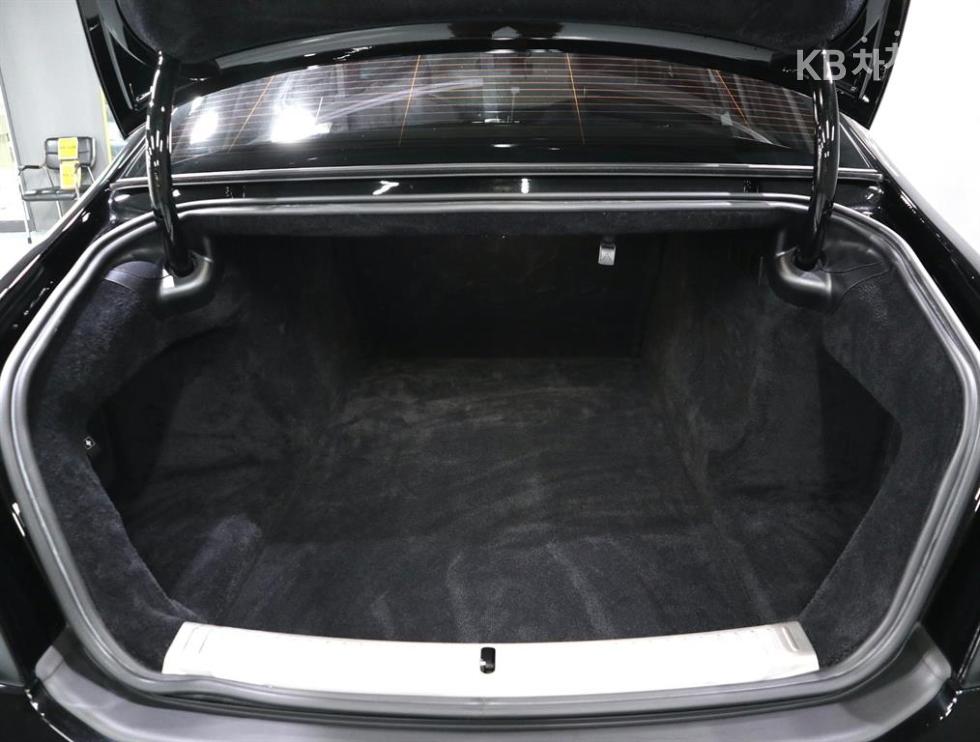 Rolls-Royce Ghost — miniaturë 16