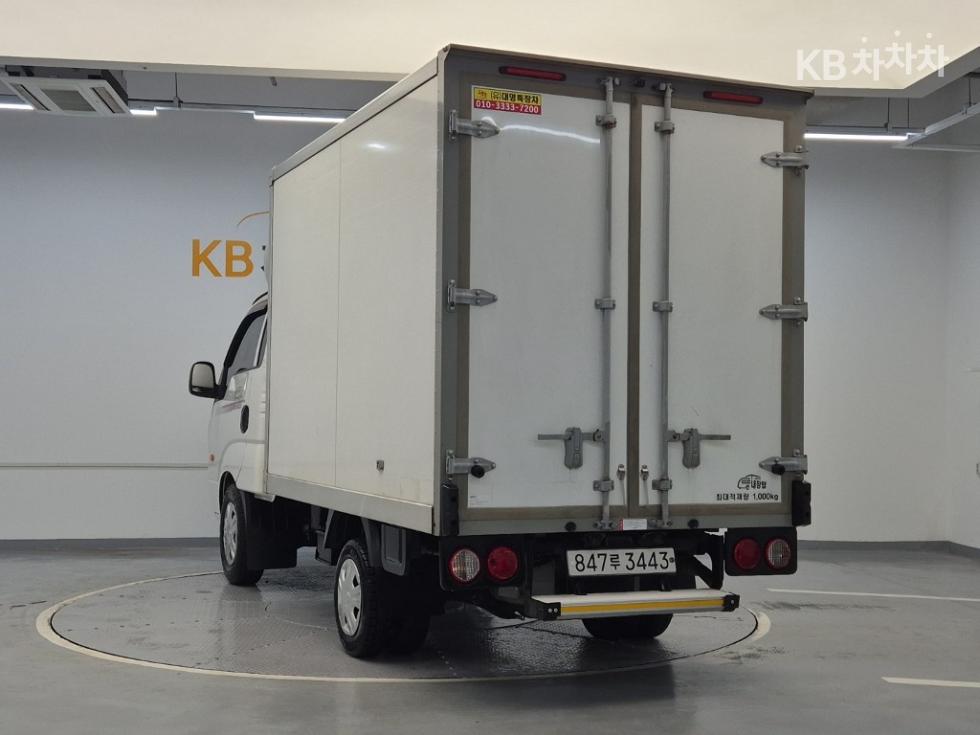Kia LPI Plus King Cab Luxury — фото 2