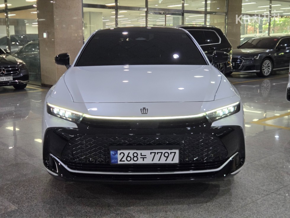 Toyota Crown BASE MODEL — фото 2