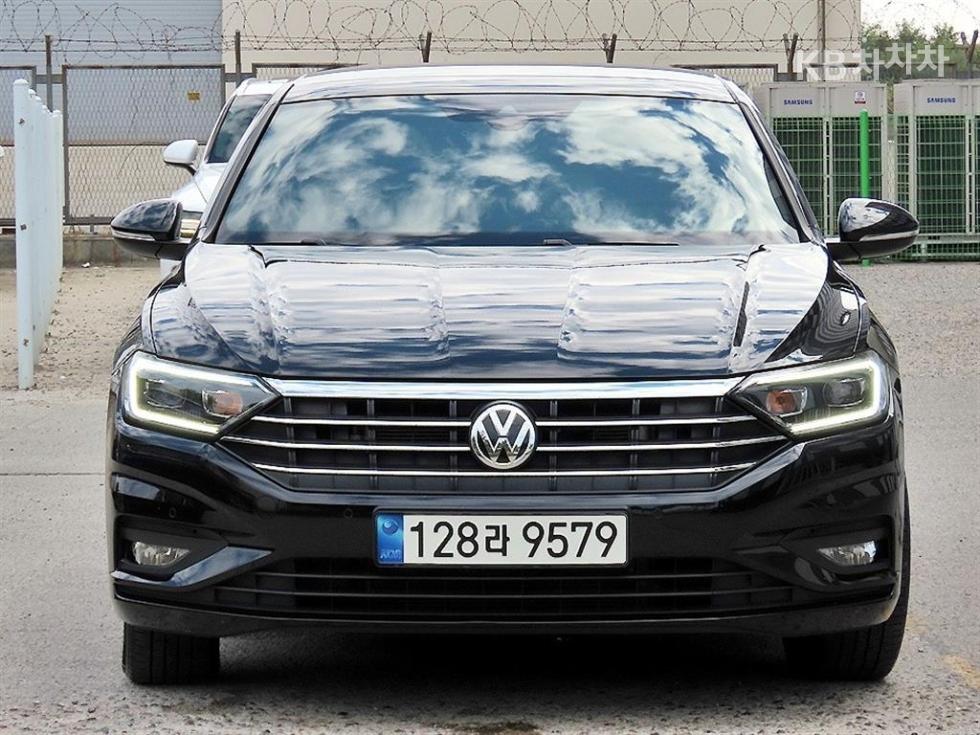 Volkswagen Prestige — фото 1