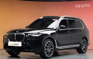BMW X7 xDrive 40i M Sport — foto 1