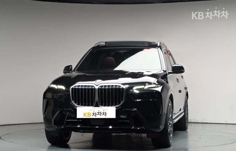 BMW X7 — miniaturë 2