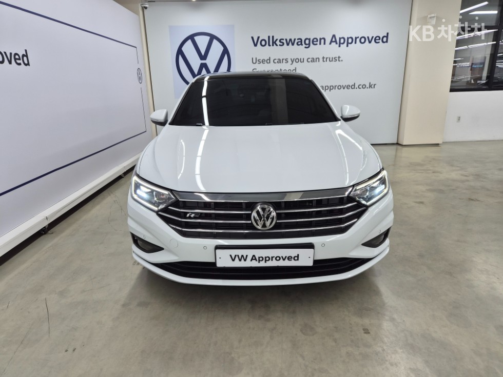 Volkswagen Prestige — фото 1