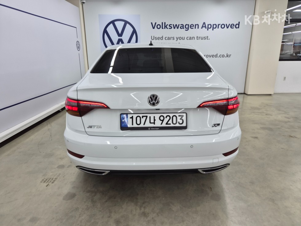 Volkswagen Prestige — фото 3