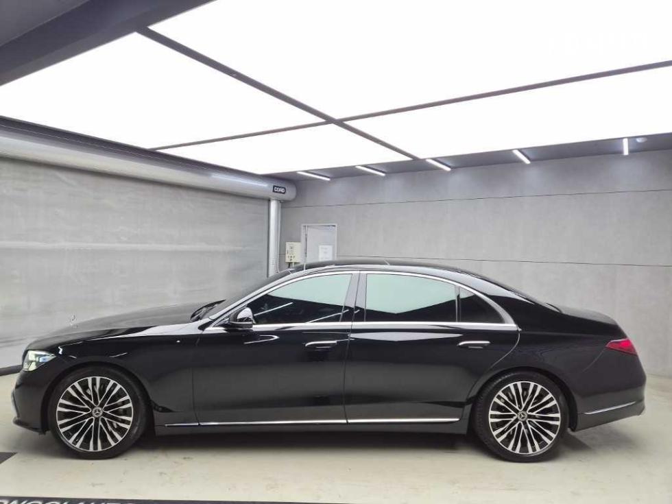 Mercedes-Benz S-Class BASE MODEL — фото 4