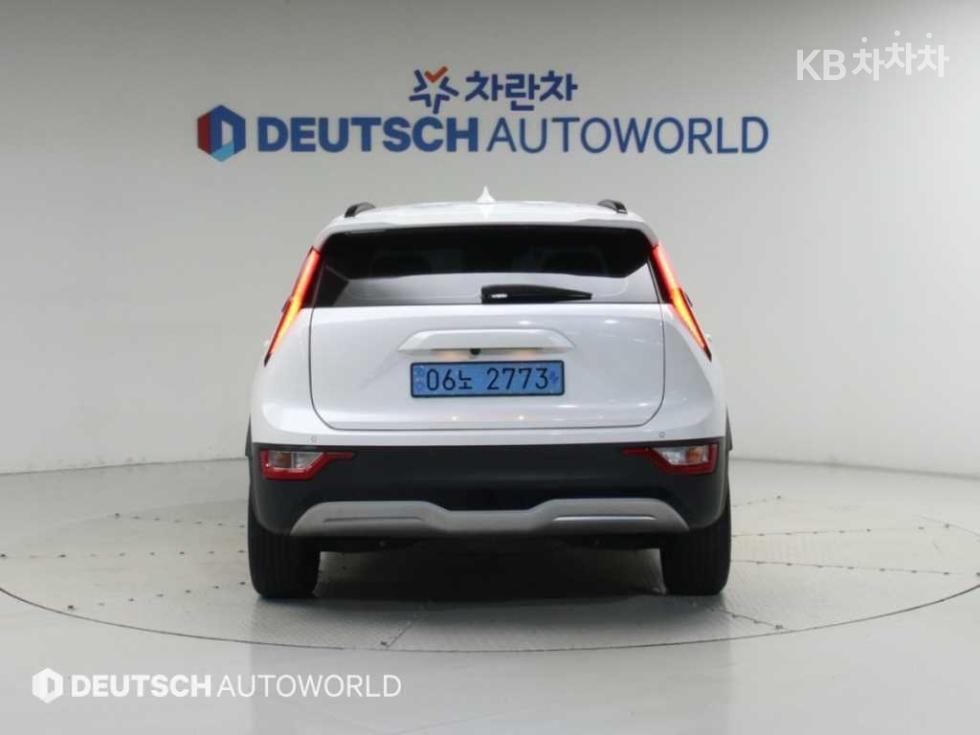 Kia BASE MODEL — фото 4