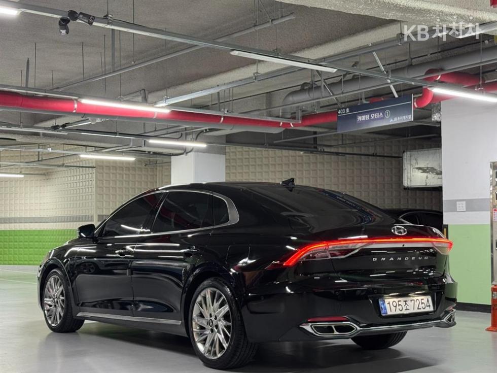 Hyundai Grandeur CALLIGRAPHY — фото 4