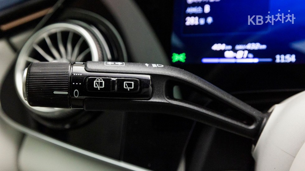 Mercedes-Benz EQE — miniaturë 18