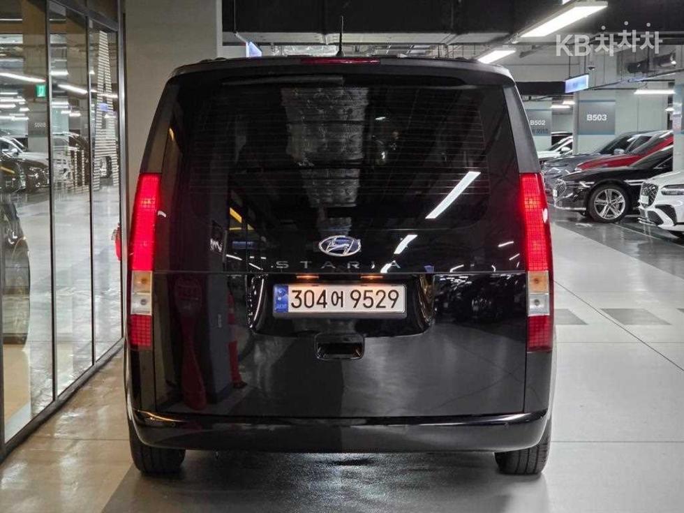 Hyundai Staria — miniaturë 3