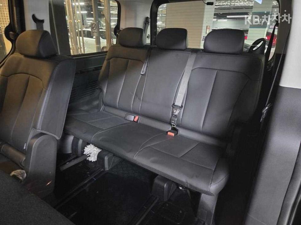 Hyundai Staria — miniaturë 10