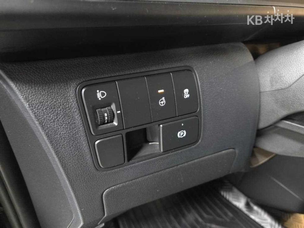 Hyundai Staria — miniaturë 12