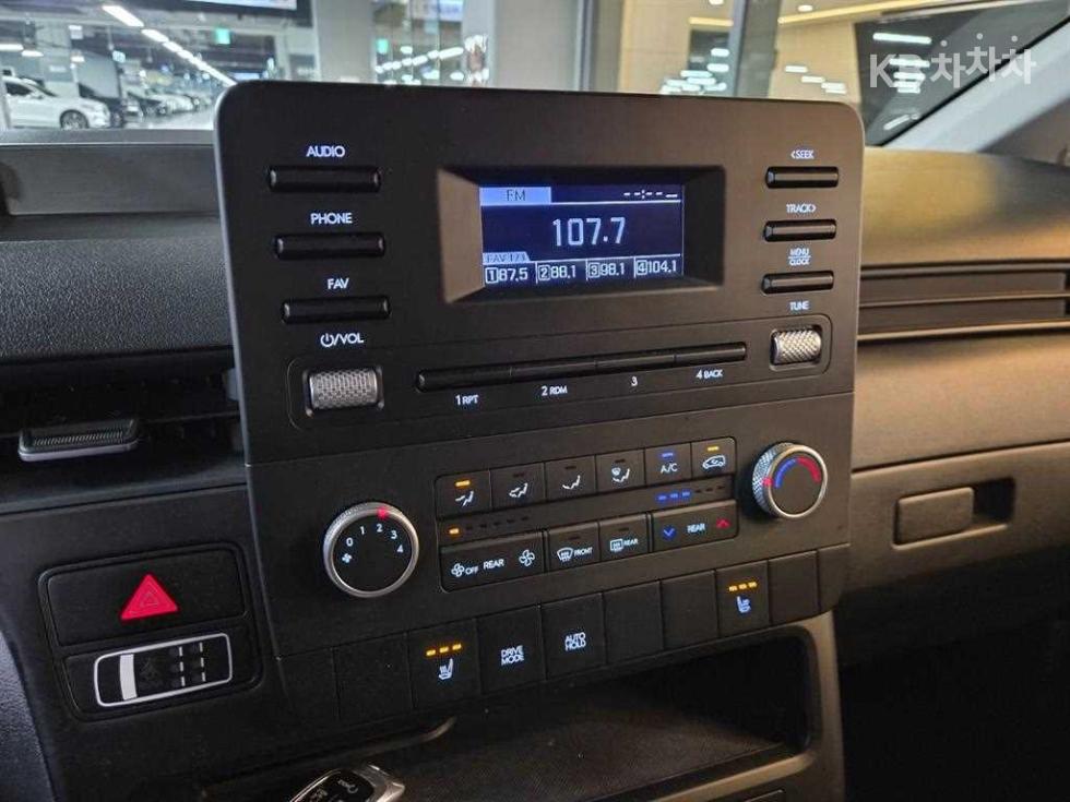 Hyundai Staria — miniaturë 15