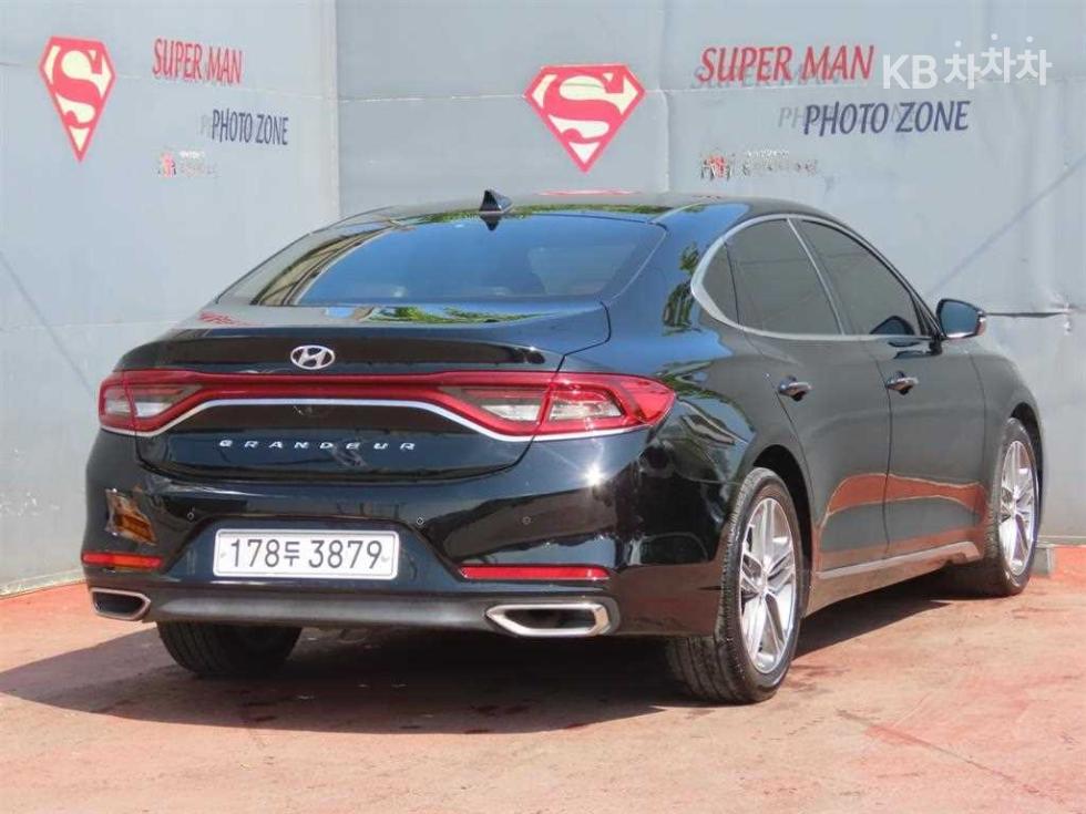Hyundai Grandeur Special — фото 3