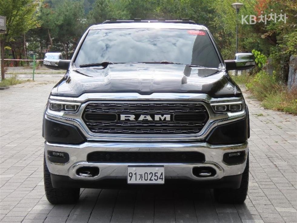 Dodge Ram Pickup 1500 Limited — фото 1